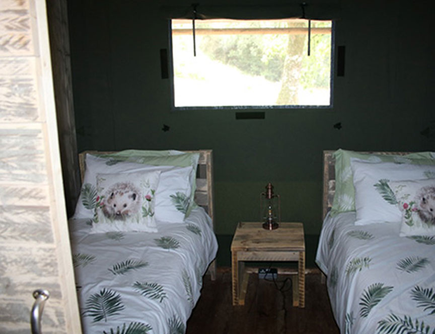 Lower Whitsleigh Farm Safari Tent bedroom